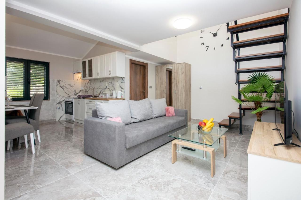 Fortress View Apartment II โกตอร์ ภายนอก รูปภาพ