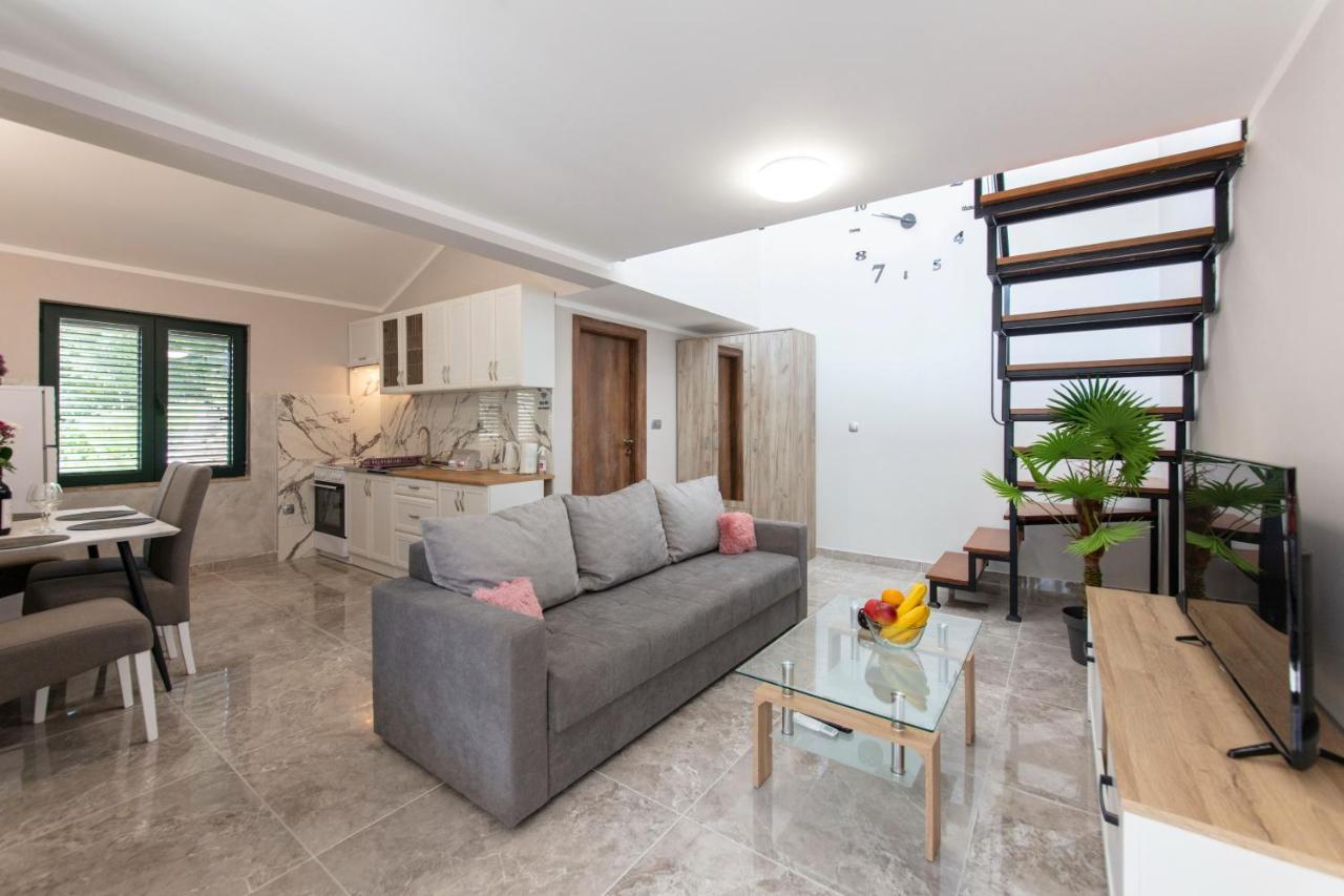 Fortress View Apartment II โกตอร์ ภายนอก รูปภาพ
